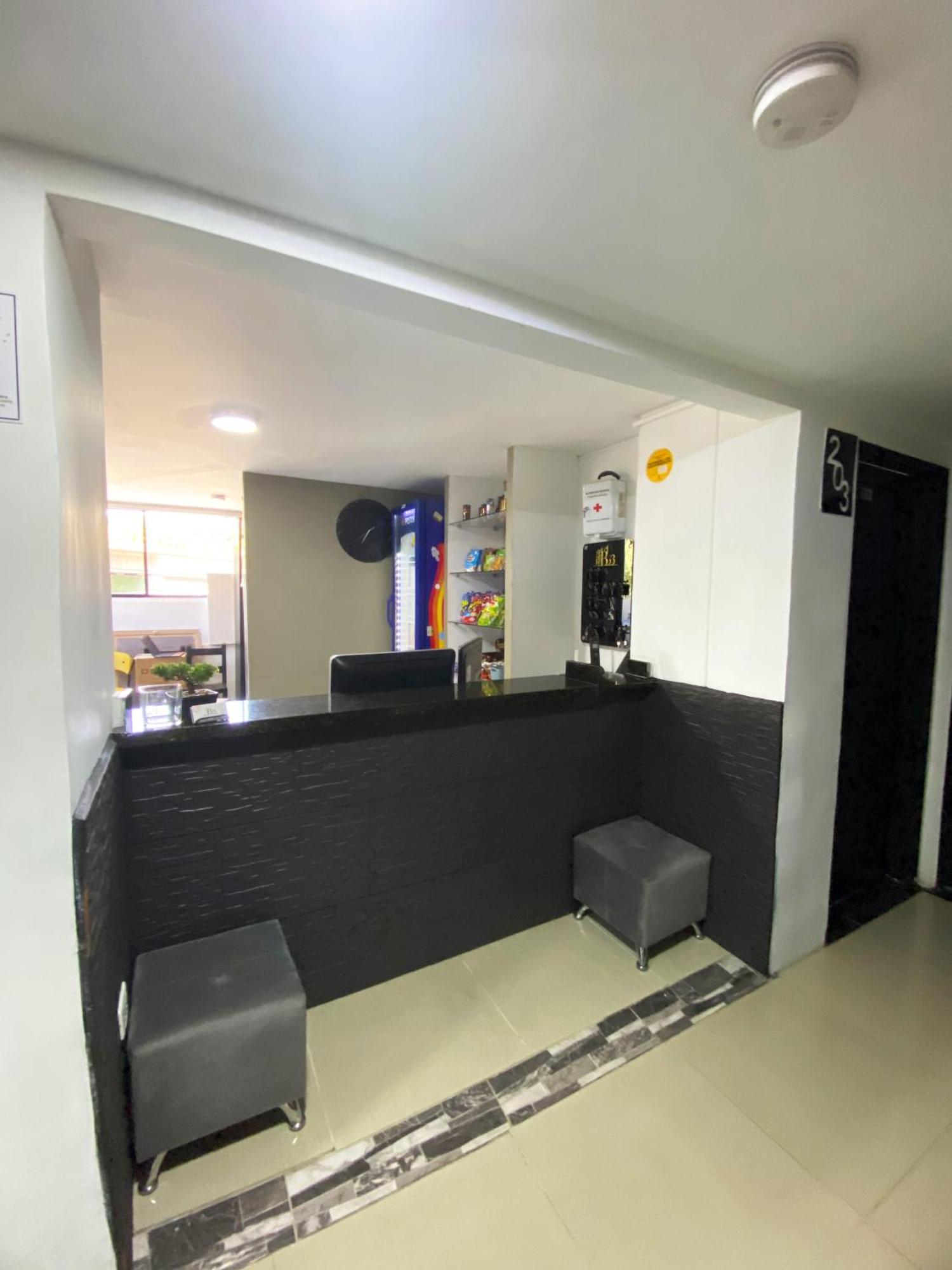 33 Hotel Bulerias เมเดยิน ภายนอก รูปภาพ