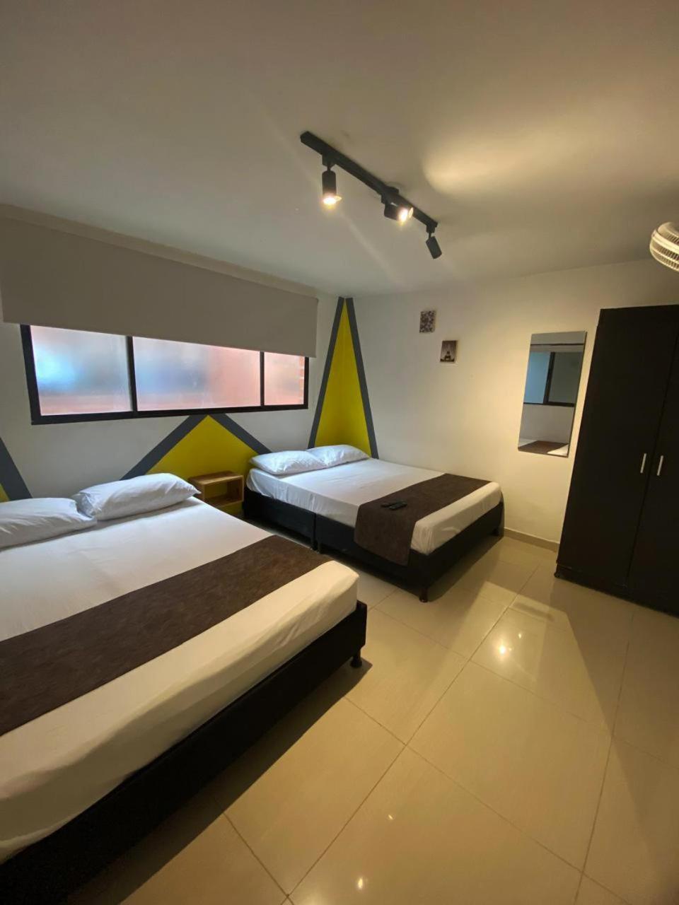 33 Hotel Bulerias เมเดยิน ภายนอก รูปภาพ