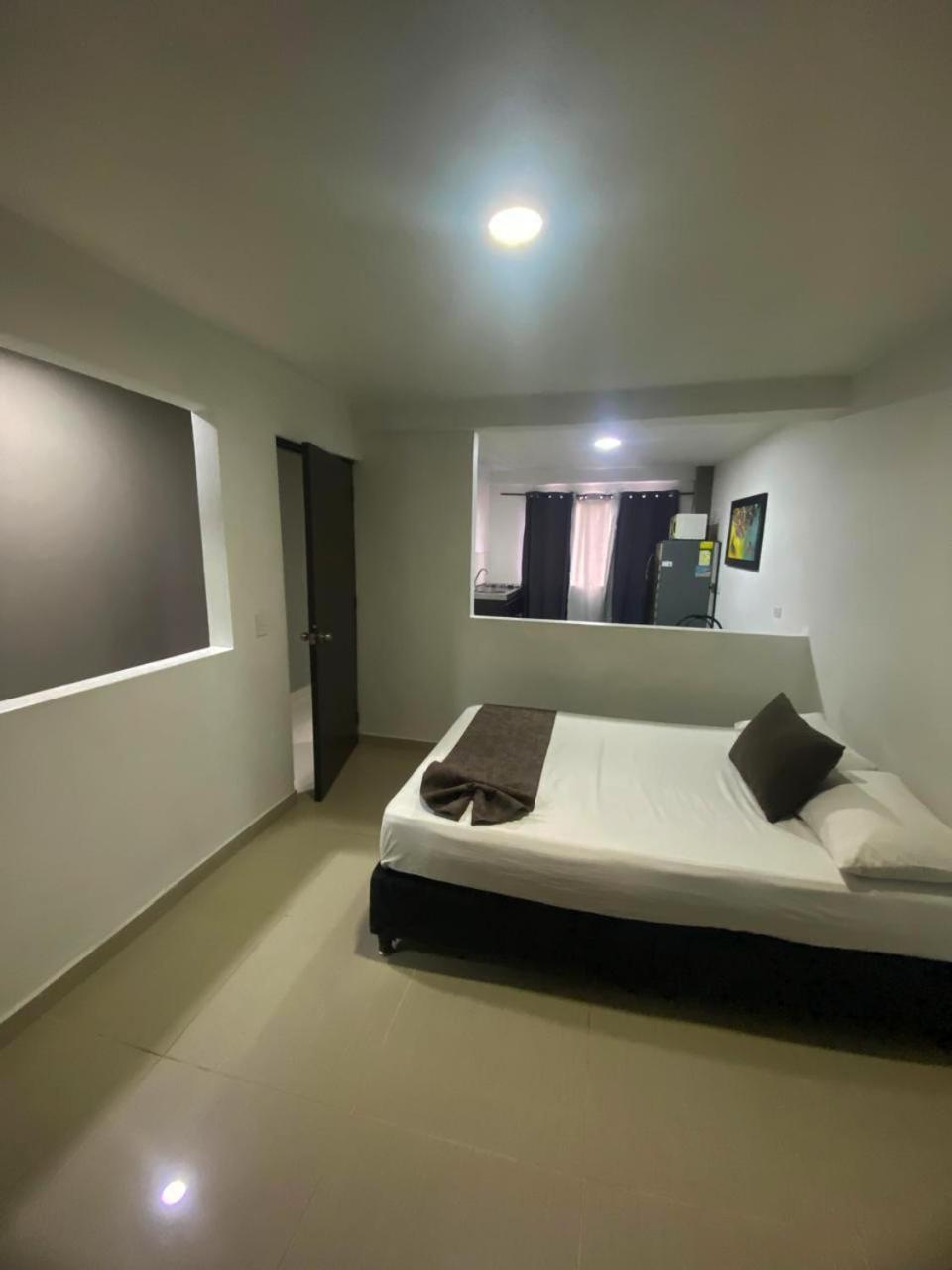 33 Hotel Bulerias เมเดยิน ภายนอก รูปภาพ