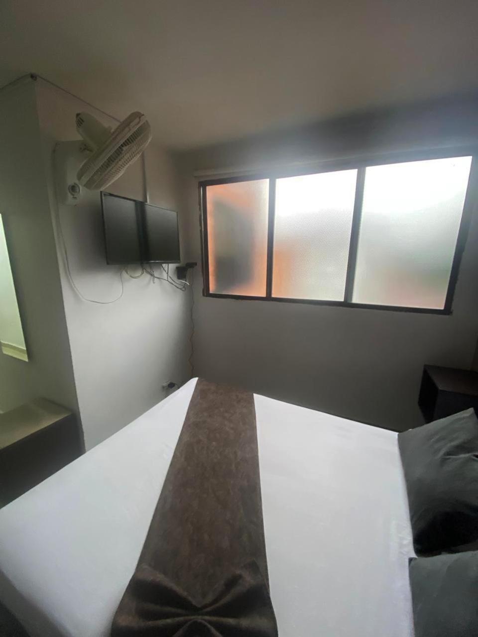 33 Hotel Bulerias เมเดยิน ภายนอก รูปภาพ