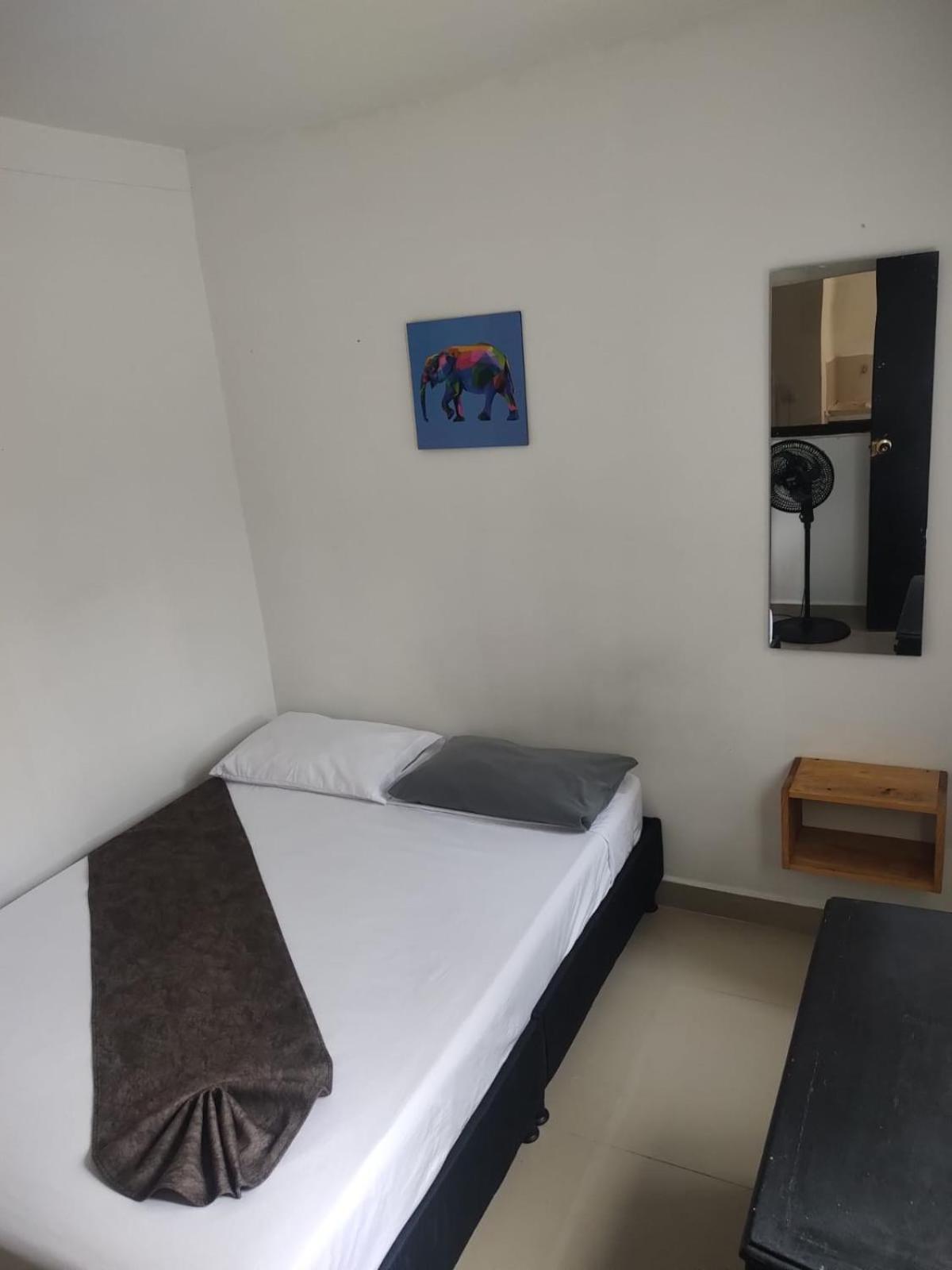 33 Hotel Bulerias เมเดยิน ภายนอก รูปภาพ